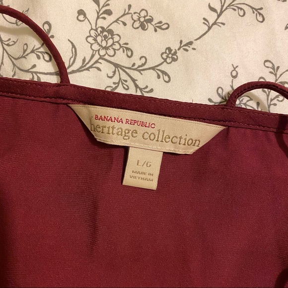 BANANA REPUBLIC Burgundy Satin Tank (size L) - Picture 3 of 3